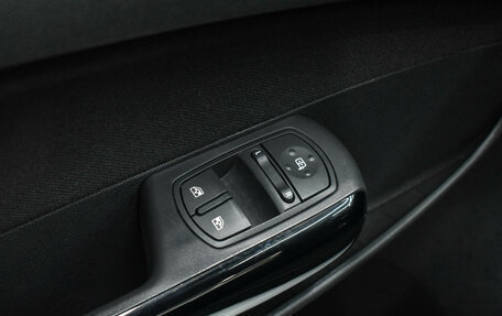 Opel Corsa D, 2013 год, 800 000 рублей, 13 фотография