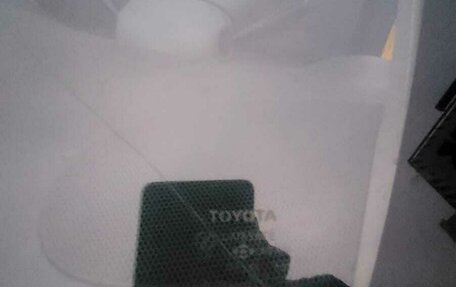 Toyota Yaris I рестайлинг, 2000 год, 410 000 рублей, 7 фотография