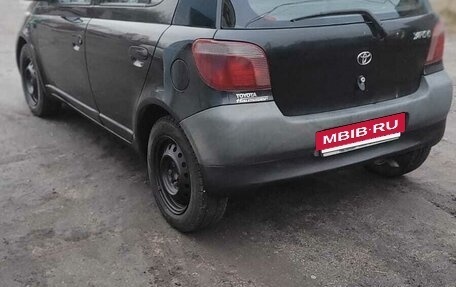 Toyota Yaris I рестайлинг, 2000 год, 410 000 рублей, 4 фотография