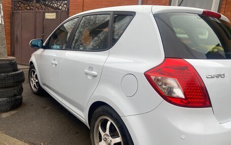 KIA cee'd I рестайлинг, 2010 год, 890 000 рублей, 4 фотография