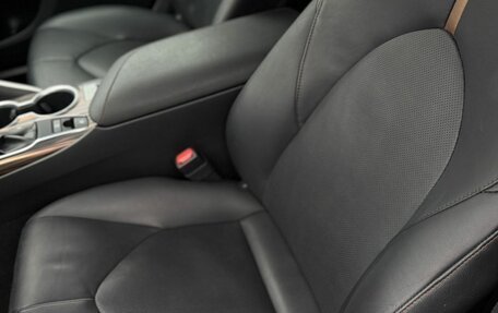 Toyota Camry, 2020 год, 21 фотография