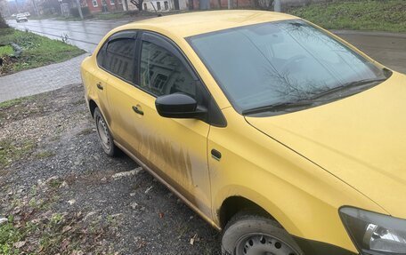 Volkswagen Polo VI (EU Market), 2017 год, 400 000 рублей, 2 фотография