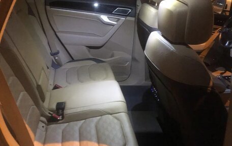 Volkswagen Touareg III, 2019 год, 4 300 000 рублей, 8 фотография