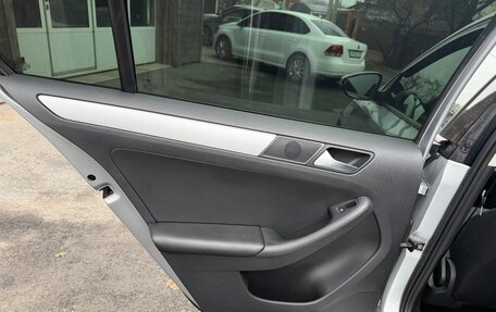 Volkswagen Jetta VI, 2012 год, 1 040 000 рублей, 16 фотография