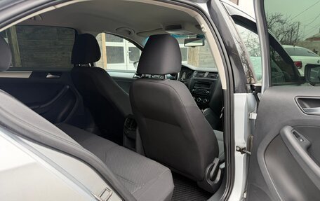 Volkswagen Jetta VI, 2012 год, 1 040 000 рублей, 19 фотография