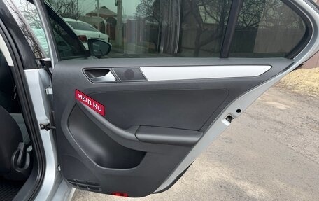 Volkswagen Jetta VI, 2012 год, 1 040 000 рублей, 18 фотография