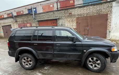 Mitsubishi Pajero Sport II рестайлинг, 2005 год, 430 000 рублей, 3 фотография