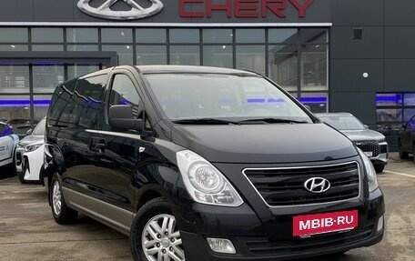 Hyundai H-1 II рестайлинг, 2016 год, 2 449 000 рублей, 3 фотография