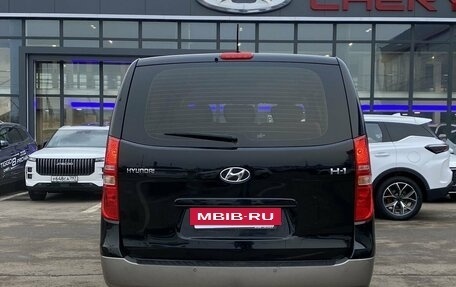 Hyundai H-1 II рестайлинг, 2016 год, 2 449 000 рублей, 7 фотография