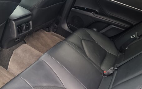 Toyota Camry, 2019 год, 2 790 000 рублей, 6 фотография