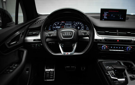 Audi Q7, 2018 год, 3 200 000 рублей, 9 фотография