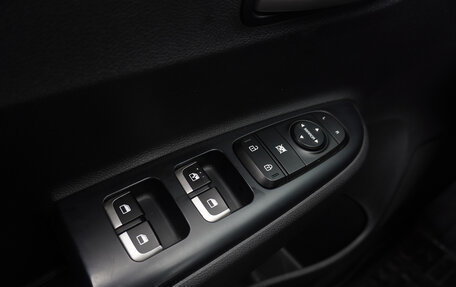 KIA Rio IV, 2017 год, 1 567 000 рублей, 18 фотография