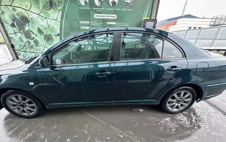 Toyota Avensis III рестайлинг, 2004 год, 690 000 рублей, 5 фотография