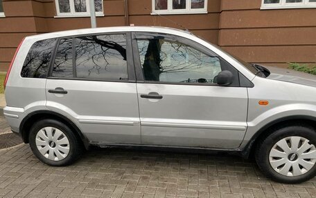Ford Fusion I, 2003 год, 225 000 рублей, 4 фотография