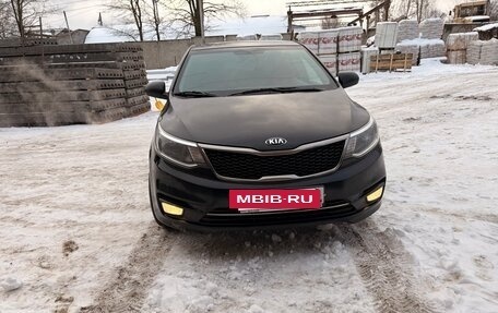 KIA Rio III рестайлинг, 2015 год, 725 000 рублей, 2 фотография