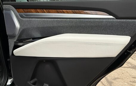 Cadillac Escalade V, 2025 год, 22 500 000 рублей, 24 фотография