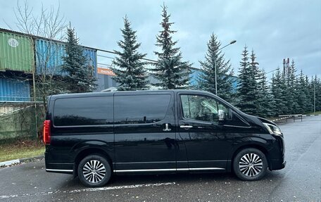 Toyota HiAce H300, 2020 год, 6 700 000 рублей, 6 фотография