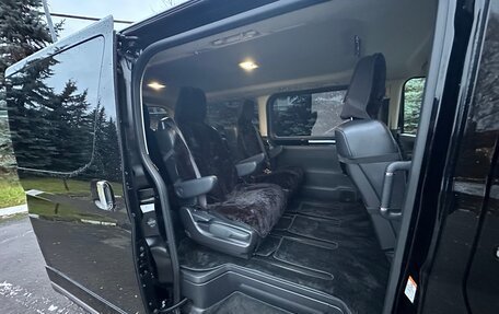 Toyota HiAce H300, 2020 год, 6 700 000 рублей, 12 фотография
