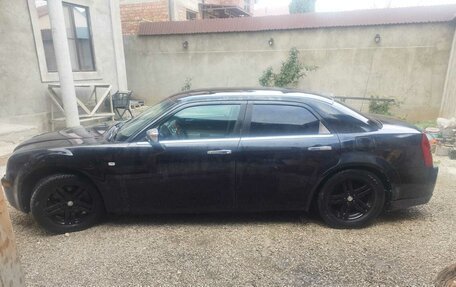 Chrysler 300C II, 2006 год, 800 000 рублей, 6 фотография