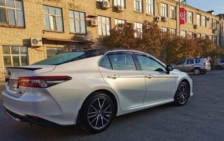 Toyota Camry, 2021 год, 2 950 000 рублей, 2 фотография