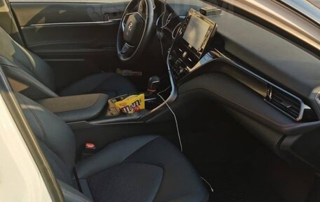 Toyota Camry, 2021 год, 2 950 000 рублей, 3 фотография