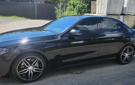 Mercedes-Benz E-Класс, 2016 год, 2 800 000 рублей, 8 фотография