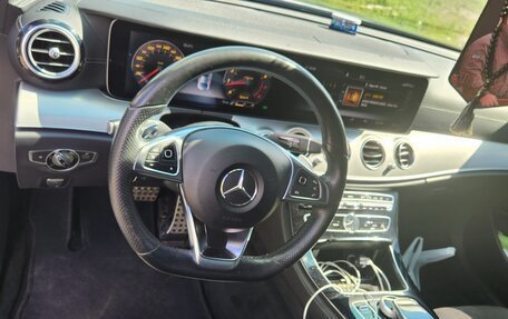 Mercedes-Benz E-Класс, 2016 год, 2 800 000 рублей, 13 фотография