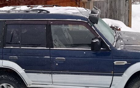 Mitsubishi Pajero III рестайлинг, 1993 год, 350 000 рублей, 4 фотография