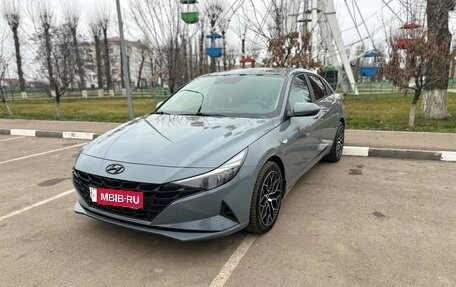 Hyundai Elantra, 2021 год, 2 300 000 рублей, 11 фотография