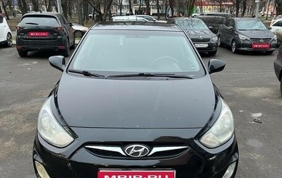 Hyundai Solaris II рестайлинг, 2013 год, 700 000 рублей, 1 фотография