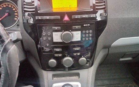 Opel Zafira B, 2011 год, 649 000 рублей, 10 фотография