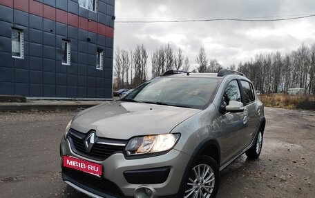 Renault Sandero II рестайлинг, 2016 год, 1 099 000 рублей, 2 фотография