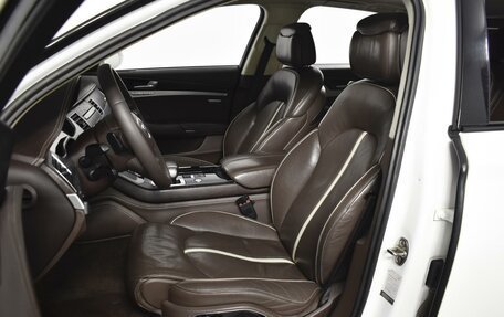 Audi A8, 2011 год, 1 682 900 рублей, 10 фотография