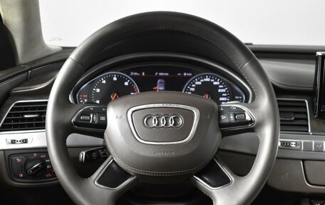 Audi A8, 2011 год, 1 682 900 рублей, 13 фотография