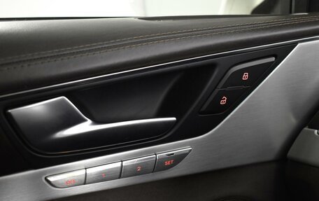 Audi A8, 2011 год, 1 682 900 рублей, 25 фотография