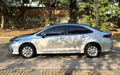 Toyota Corolla, 2021 год, 1 049 999 рублей, 7 фотография