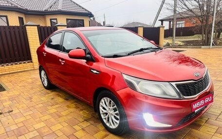 KIA Rio III рестайлинг, 2013 год, 700 000 рублей, 2 фотография