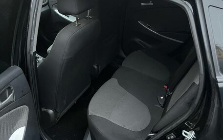 Hyundai Solaris II рестайлинг, 2013 год, 700 000 рублей, 6 фотография