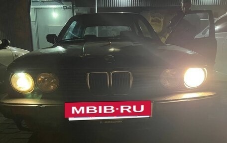 BMW 3 серия, 1988 год, 290 000 рублей, 2 фотография