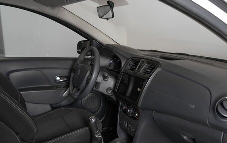 Renault Logan II, 2018 год, 590 400 рублей, 8 фотография