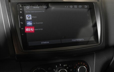 Renault Logan II, 2018 год, 590 400 рублей, 7 фотография