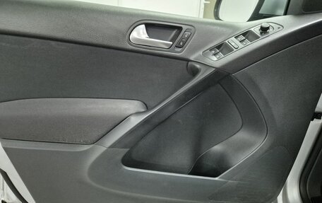 Volkswagen Tiguan I, 2012 год, 1 099 000 рублей, 16 фотография