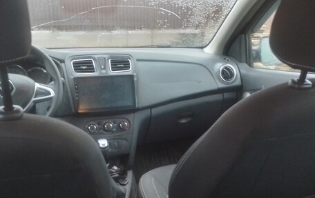 Renault Sandero II рестайлинг, 2022 год, 1 700 000 рублей, 8 фотография