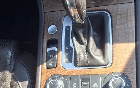 Volkswagen Touareg III, 2013 год, 2 100 000 рублей, 16 фотография