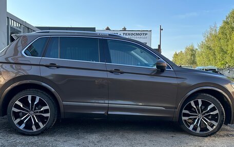 Volkswagen Tiguan II, 2018 год, 2 850 000 рублей, 6 фотография