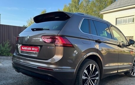 Volkswagen Tiguan II, 2018 год, 2 850 000 рублей, 5 фотография