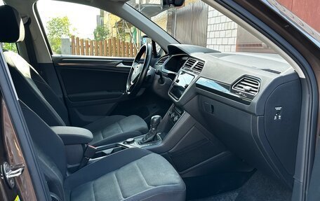 Volkswagen Tiguan II, 2018 год, 2 850 000 рублей, 10 фотография