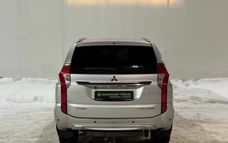 Mitsubishi Pajero Sport III рестайлинг, 2018 год, 2 250 000 рублей, 6 фотография