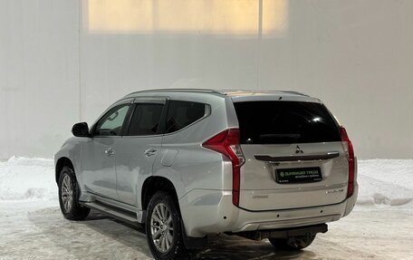 Mitsubishi Pajero Sport III рестайлинг, 2018 год, 2 250 000 рублей, 7 фотография