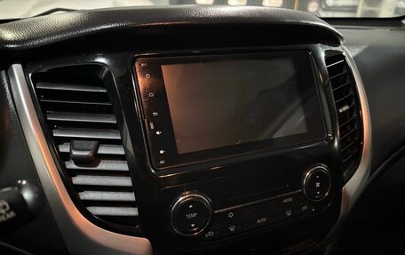 Mitsubishi Pajero Sport III рестайлинг, 2018 год, 2 250 000 рублей, 14 фотография